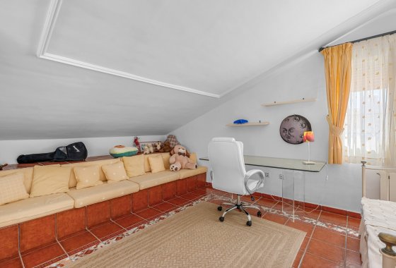 Resale - Villa - Torrevieja - La Mata