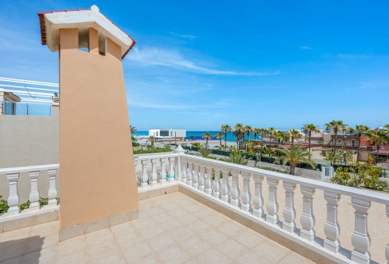 Resale - Villa - Torrevieja - La Mata
