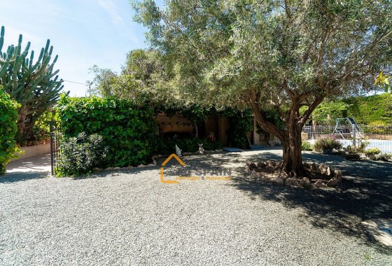 Resale - Villa - Lorca