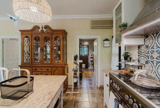 Resale - Villa - Lorca