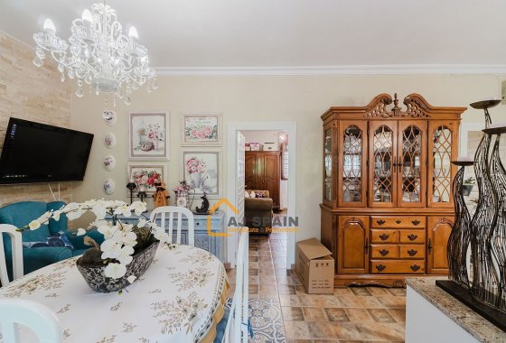 Resale - Villa - Lorca