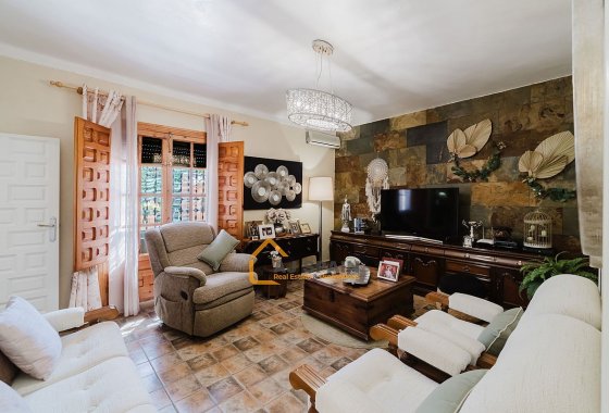 Resale - Villa - Lorca