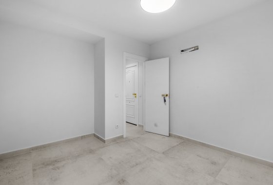Újraértékesítés - Apartman - Torrevieja - Playa del Acequión