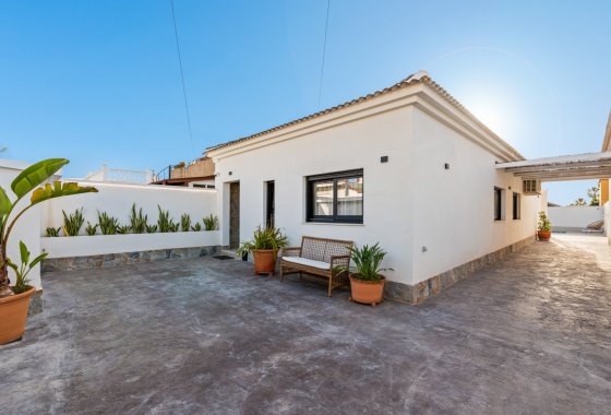Herverkoop - Villa - Torrevieja - El chaparral
