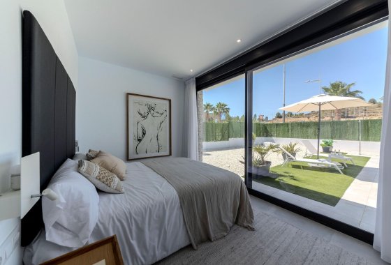 Новое здание - Villa - Calasparra
