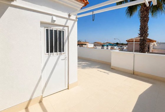Újraértékesítés - Villa / ikerházfél - Orihuela Costa - Los Altos