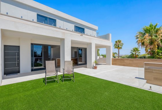 Перепродажа - Finca - Los Montesinos - La herrada