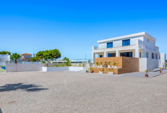 Перепродажа - Finca - Los Montesinos - La herrada