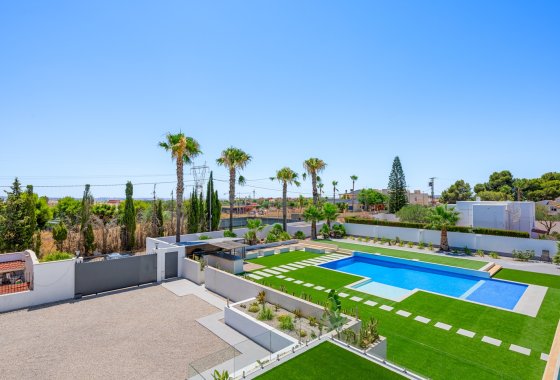 Перепродажа - Finca - Los Montesinos - La herrada
