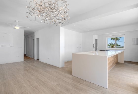 Перепродажа - Finca - Los Montesinos - La herrada