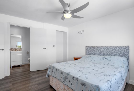 Перепродажа - Finca - Los Montesinos - La herrada