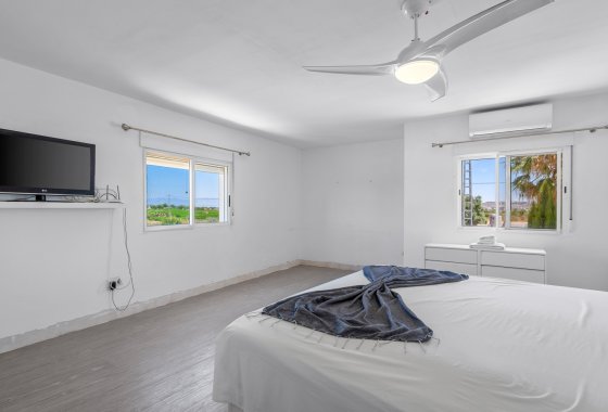 Перепродажа - Finca - Los Montesinos - La herrada