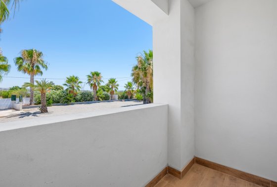 Перепродажа - Finca - Los Montesinos - La herrada