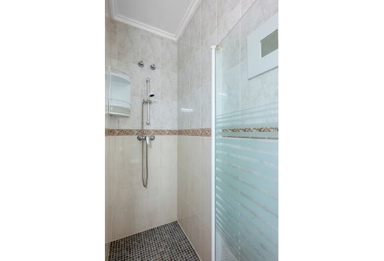 Újraértékesítés - Villa / ikerházfél - Ciudad Quesada - Ciudad Quesada - Rojales