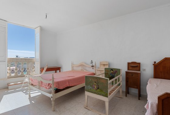 Újraértékesítés - finca - Orihuela