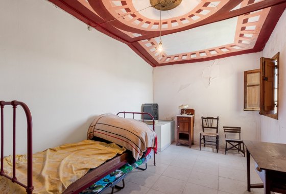 Újraértékesítés - finca - Orihuela