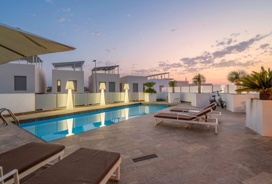 Resale - Villa - Orihuela Costa
