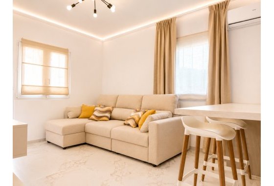 Reventa - Apartamento  - Torrevieja