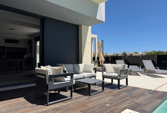 Herverkoop - Villa - Orihuela Costa