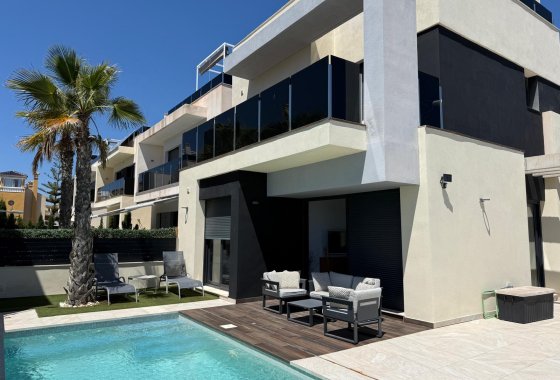 Herverkoop - Villa - Orihuela Costa