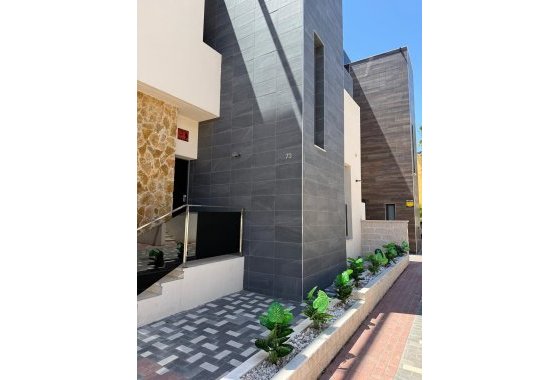 Herverkoop - Villa - Orihuela Costa