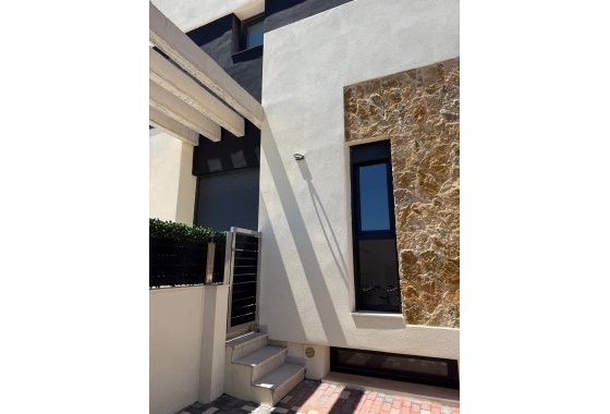 Herverkoop - Villa - Orihuela Costa