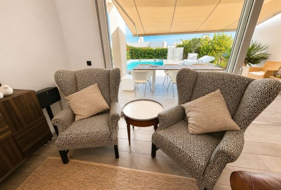 Újraértékesítés - Villa - Algorfa
