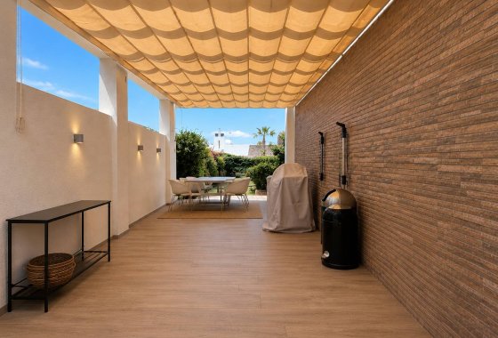 Újraértékesítés - Villa - Algorfa