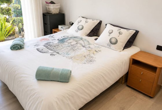 Újraértékesítés - Villa - Algorfa