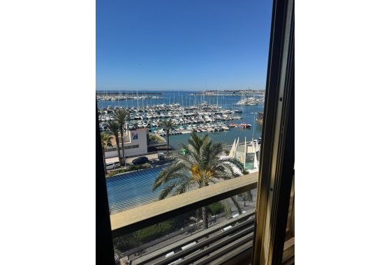 Wiederverkauf - Wohnung - Torrevieja