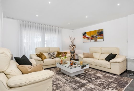 Herverkoop - Villa - San Juan Alicante - Frank Espinós