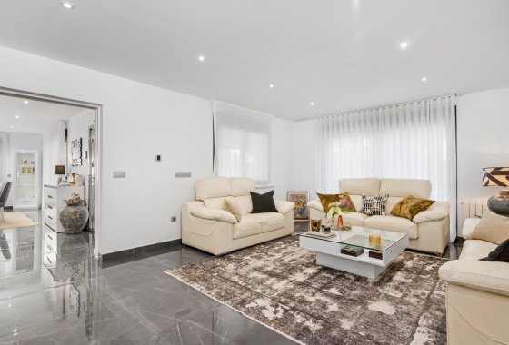 Herverkoop - Villa - San Juan Alicante - Frank Espinós