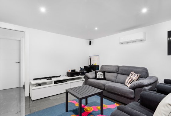Herverkoop - Villa - San Juan Alicante - Frank Espinós