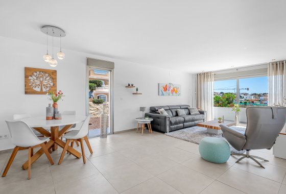 Resale - Villa - La Marina