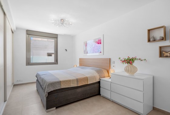 Resale - Villa - La Marina
