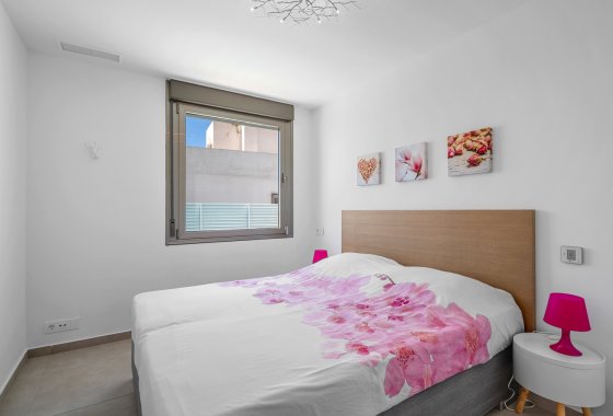 Resale - Villa - La Marina