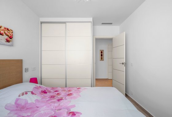 Resale - Villa - La Marina