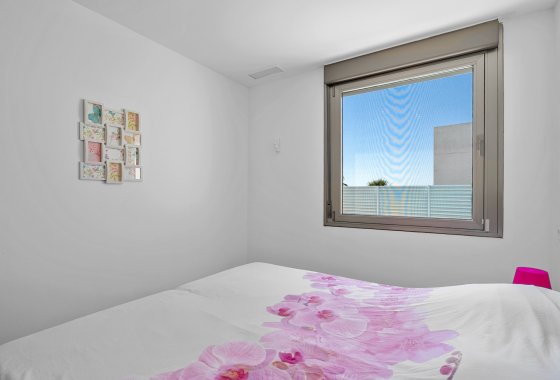 Resale - Villa - La Marina