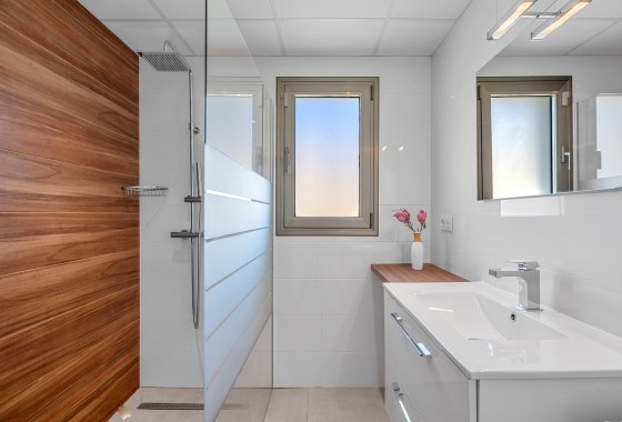 Resale - Villa - La Marina