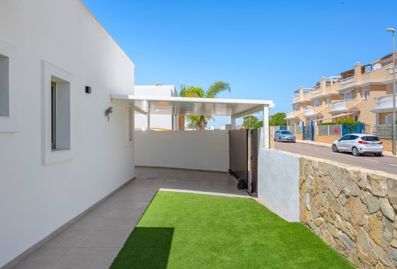 Resale - Villa - La Marina