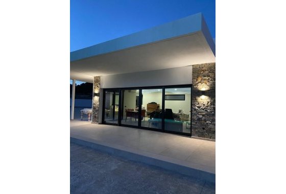 Новое здание - Villa - Pinoso - Casas Pastor