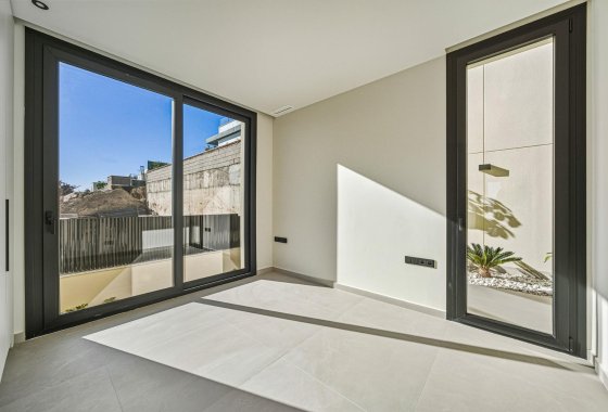 Новое здание - Villa - Polop - La Alberca