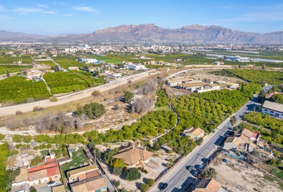 Újraértékesítés - Finca - Beniel - Carretera de Beniel