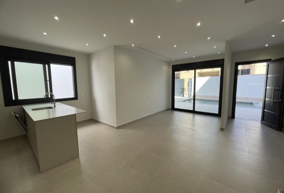 Новое здание - Villa - Almoradi - Heredades
