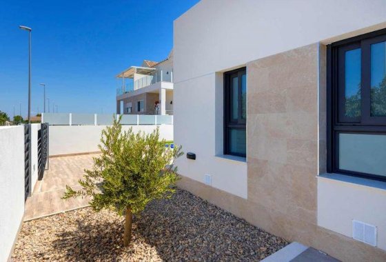 Новое здание - Villa - Daya Nueva - Centro