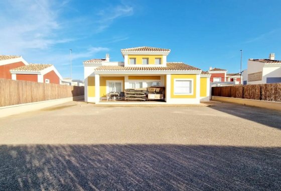 Новое здание - Villa - Lorca - Purias