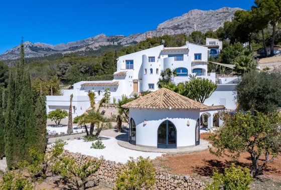 Resale - Villa - Altea