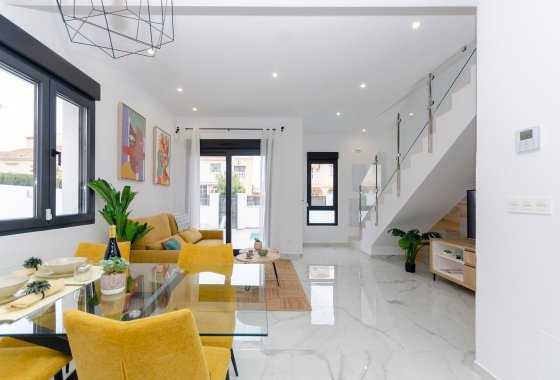 Новое здание - Villa - Torrevieja - Torretas