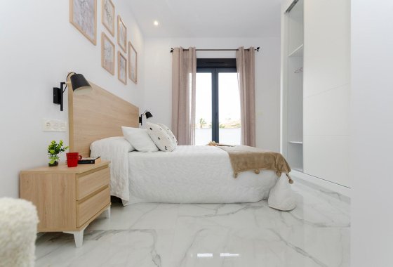 Новое здание - Villa - Torrevieja - Torretas