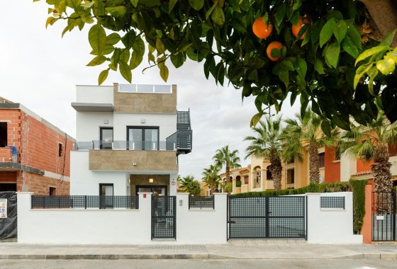 Новое здание - Villa - Torrevieja - Torretas